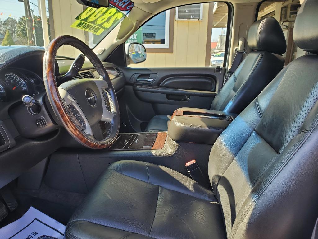 2011 GMC Yukon - $13,995