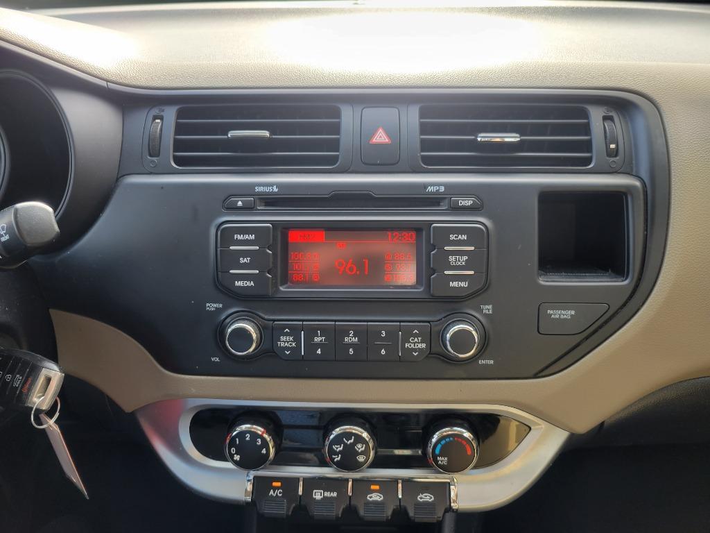 2015 Kia Rio - $5,495