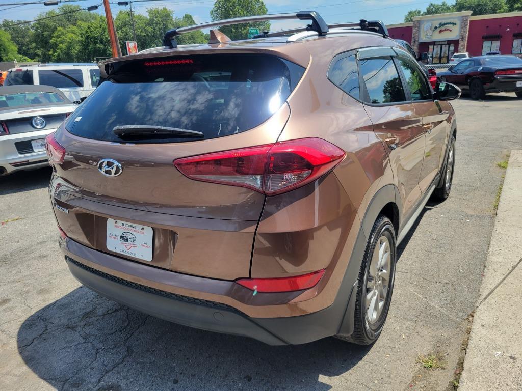 2017 Hyundai Tucson - $10,995