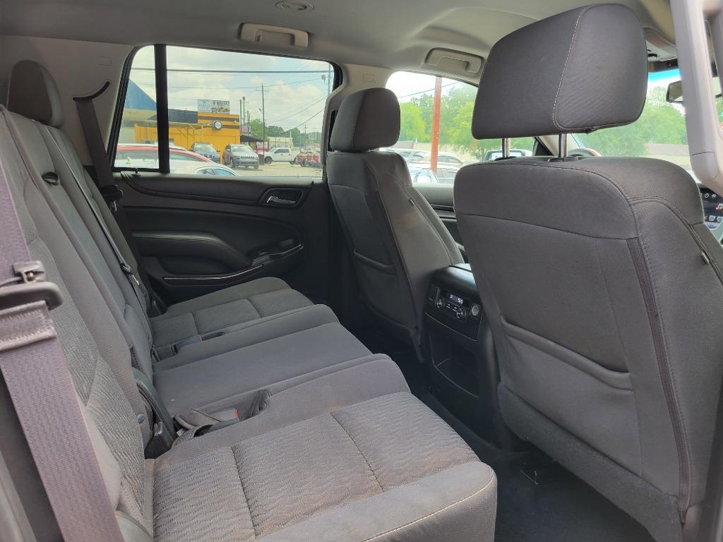 2016 GMC Yukon SLE photo