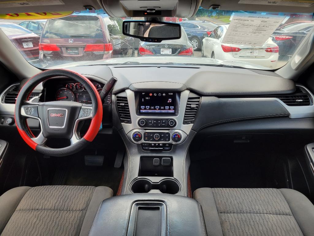 2016 GMC Yukon SLE photo