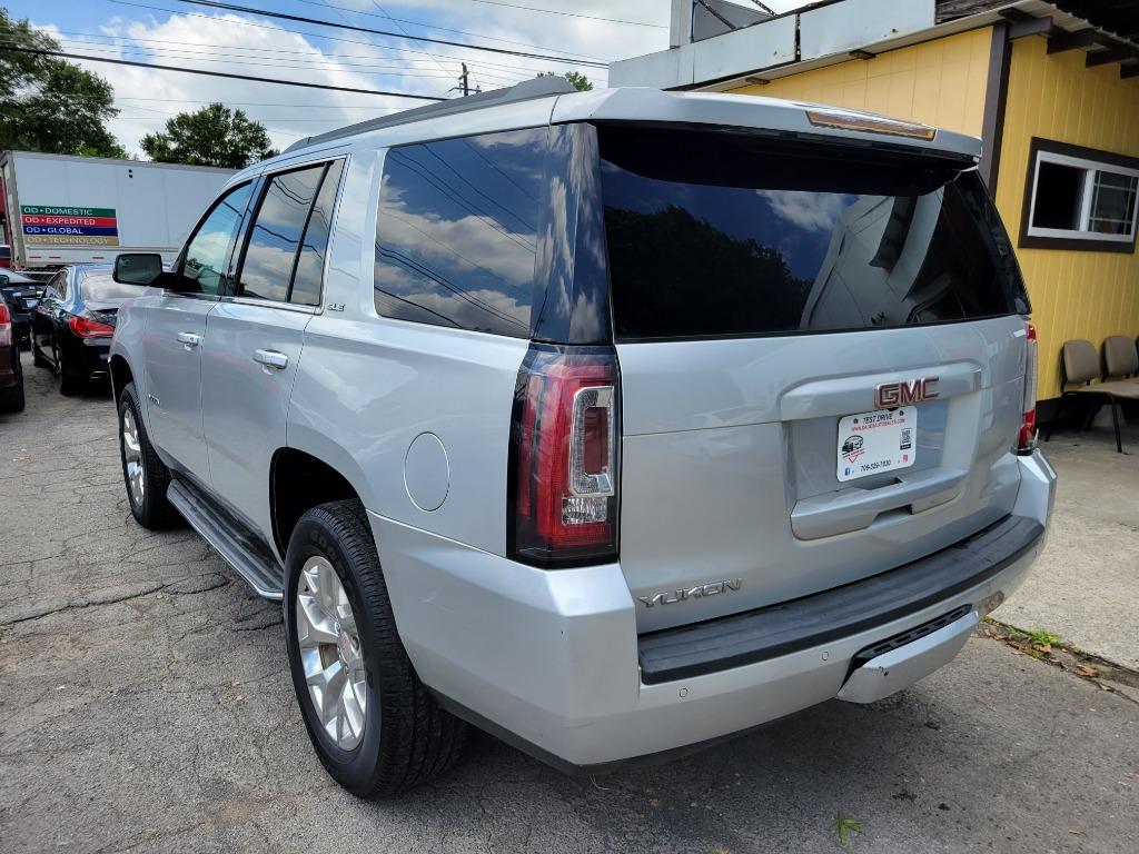 2016 GMC Yukon SLE photo