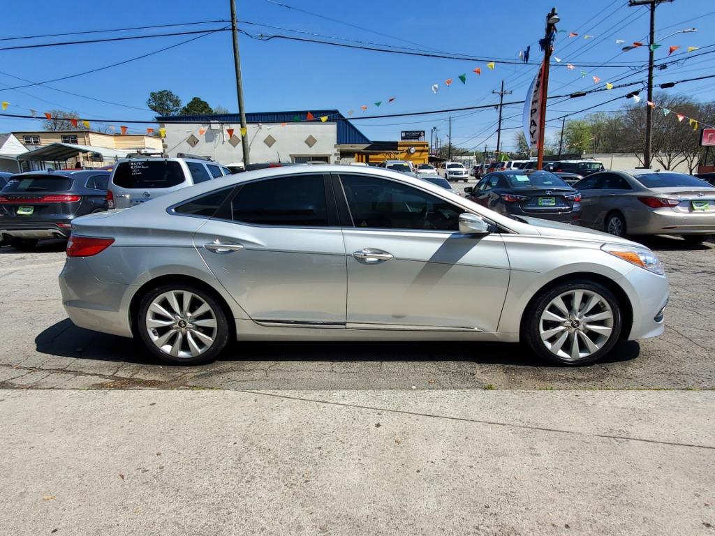 2016 Hyundai Azera - $16,995