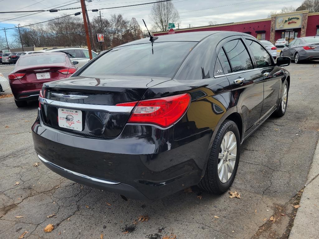 2013 Chrysler 200 - $11,995