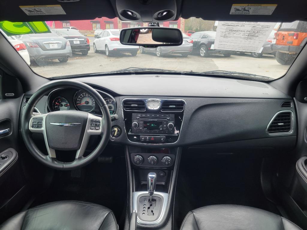 2013 Chrysler 200 - $11,995