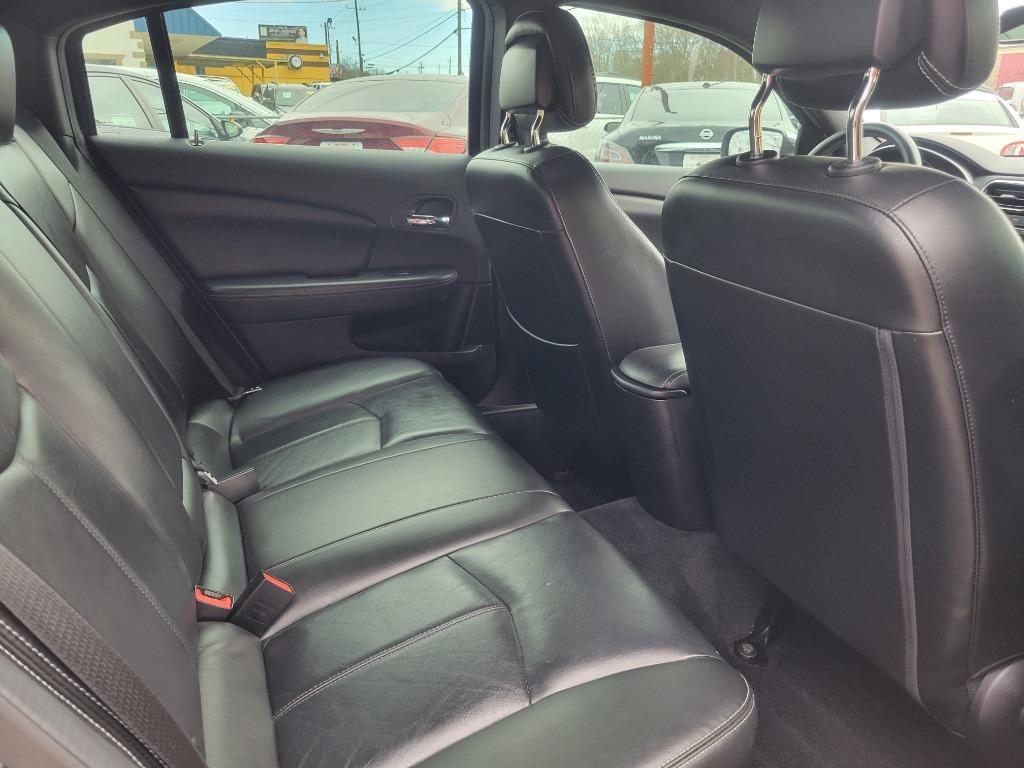 2013 Chrysler 200 - $11,995