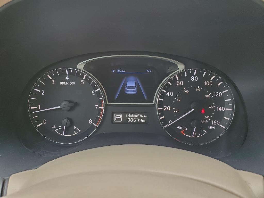 2014 Nissan Pathfinder S photo