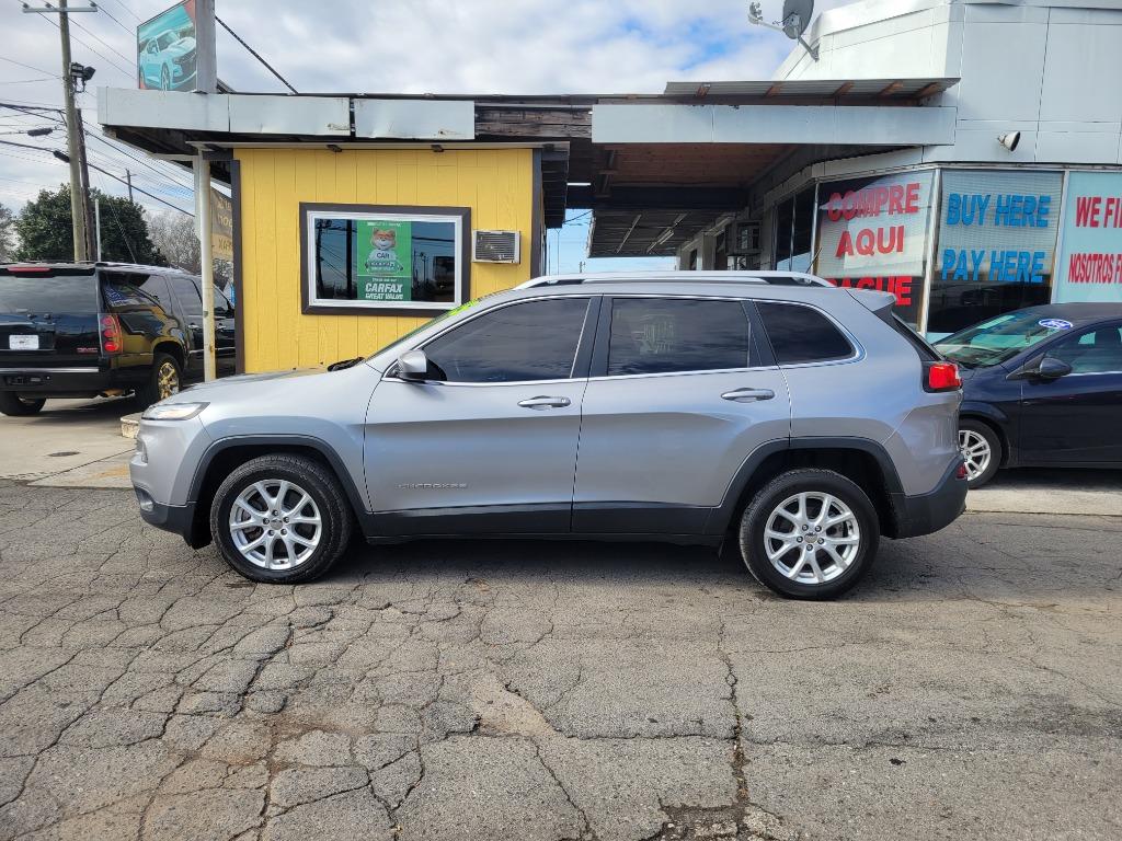 2015 Jeep Cherokee - $11,995