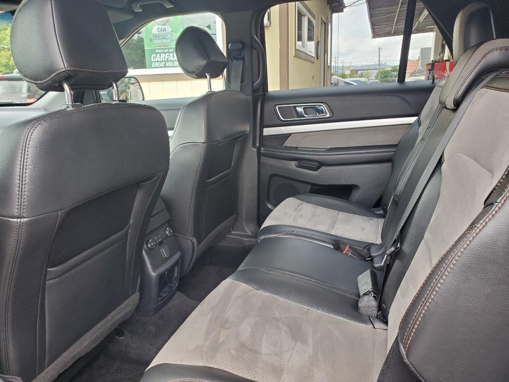 2017 Ford Explorer XLT photo