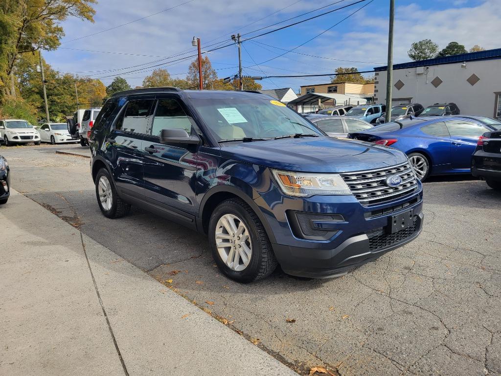 2017 Ford Explorer - $20,995