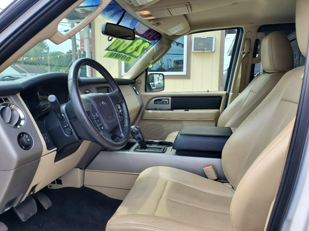 2015 Ford Expedition - $18,995