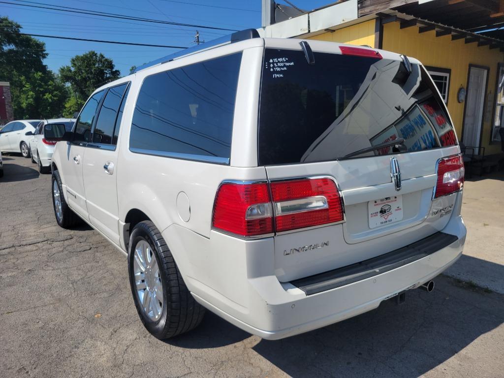 2013 Lincoln SLX photo
