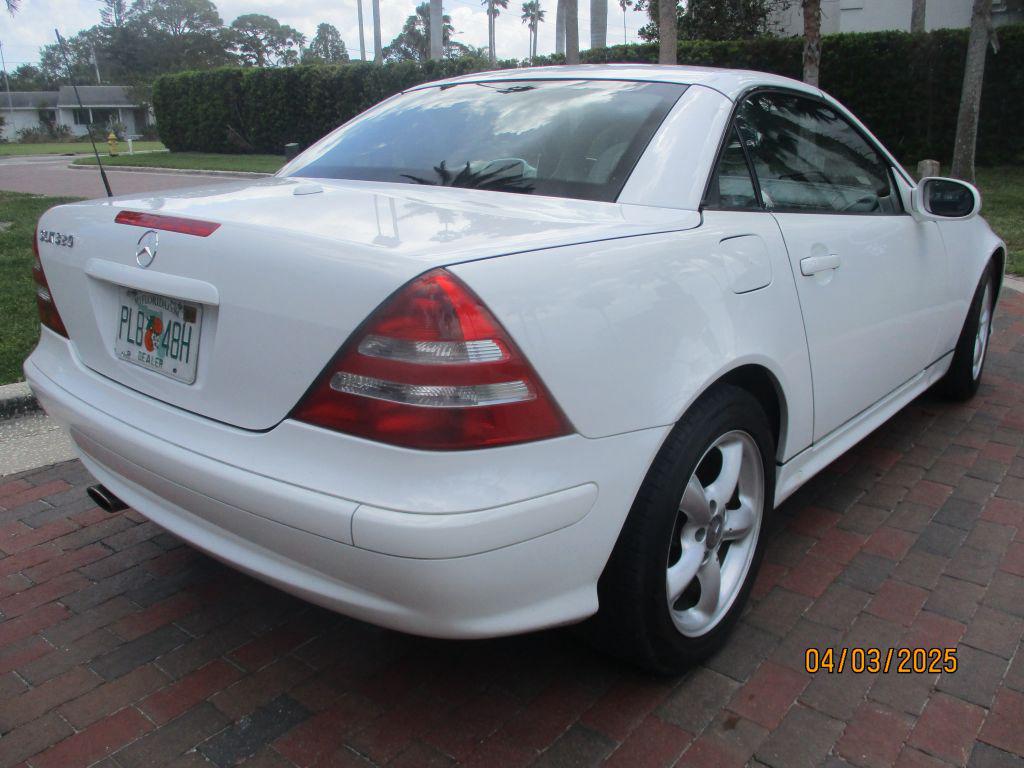 2001 Mercedes-Benz SLK-Class SLK320 photo