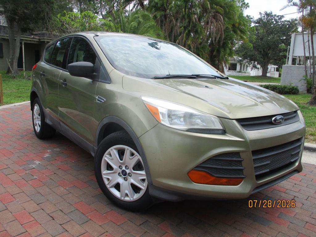 2013 Ford Escape - $4,495