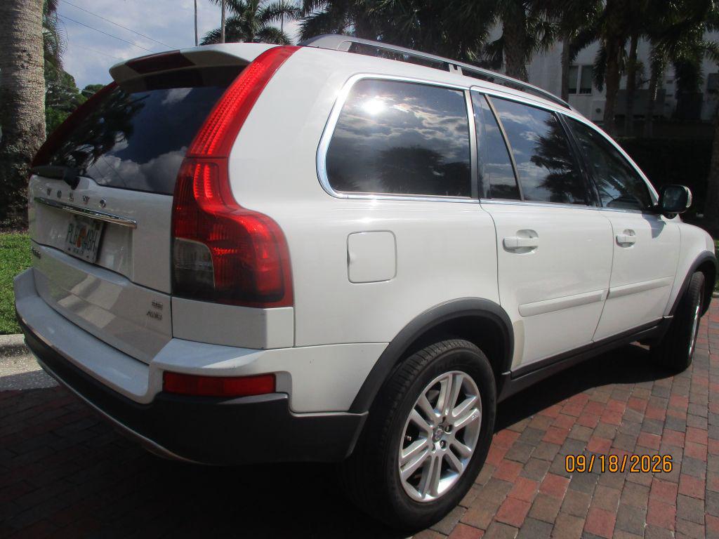 2009 Volvo XC90 - $3,995