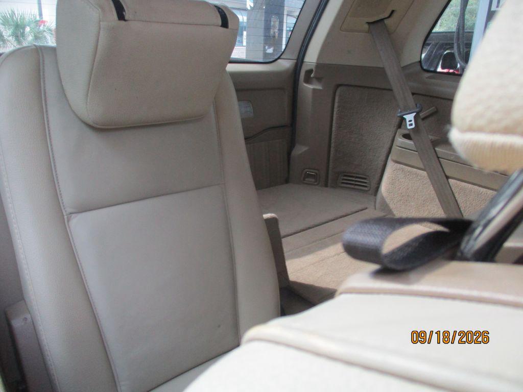 2009 Volvo XC90 - $3,995