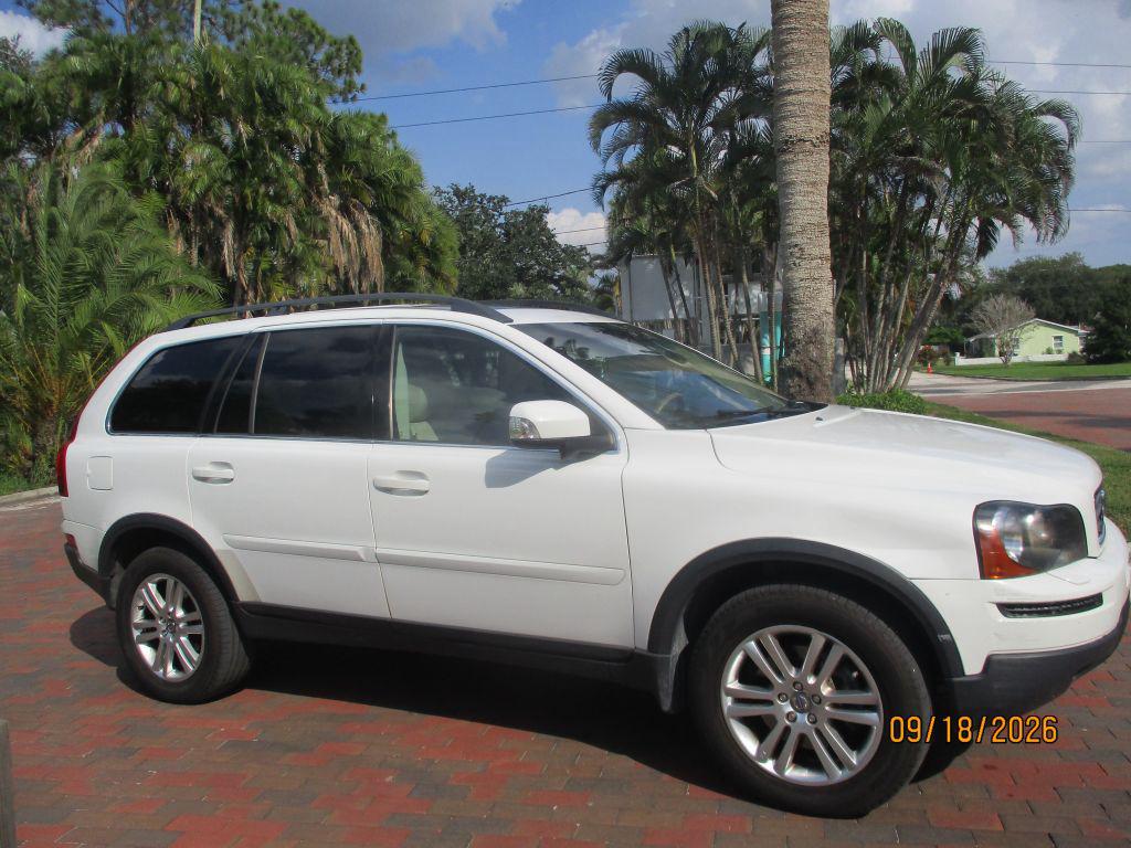 2009 Volvo XC90 - $3,995