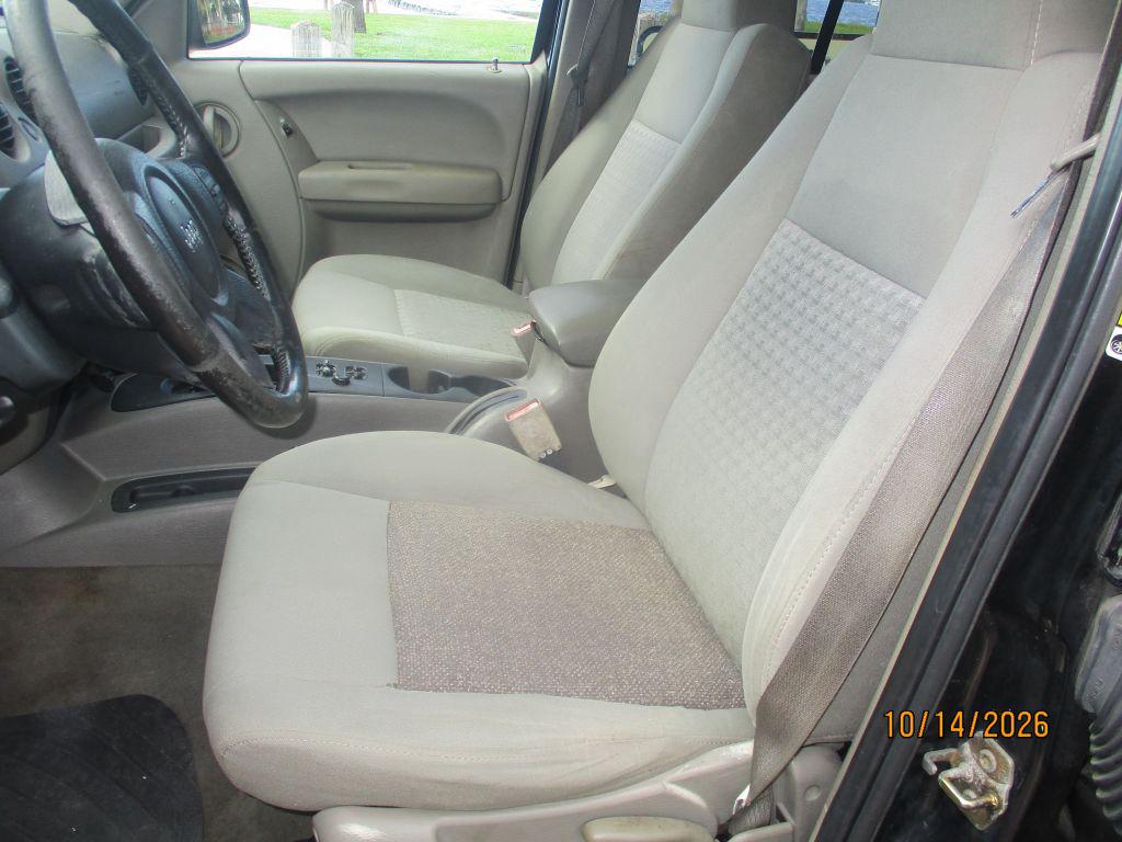 2005 Jeep Liberty - $2,995
