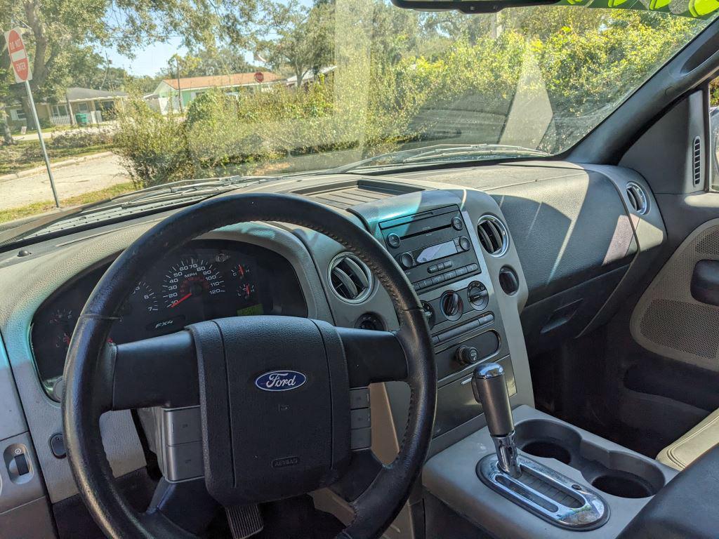 2006 Ford F-150 XL photo