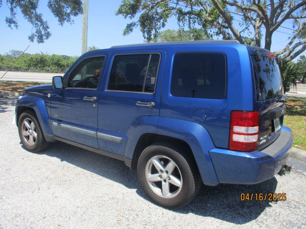 2009 Jeep Liberty Sport photo