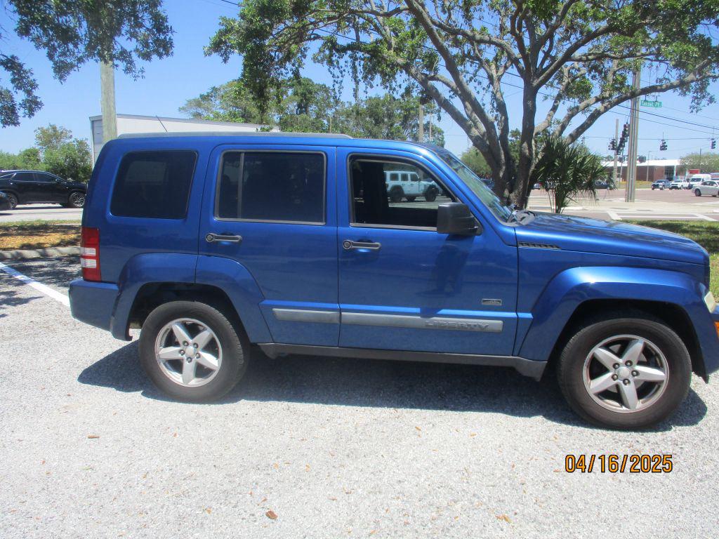 2009 Jeep Liberty Sport photo