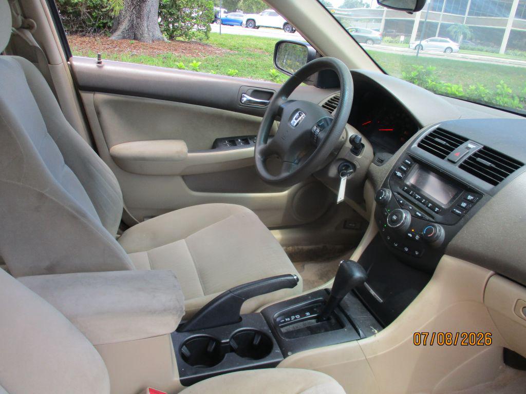 2004 Honda Accord - $2,988