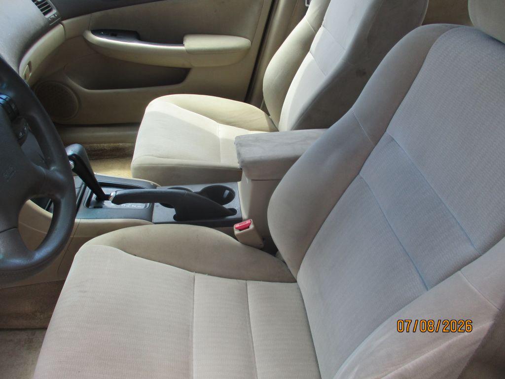 2004 Honda Accord - $2,988