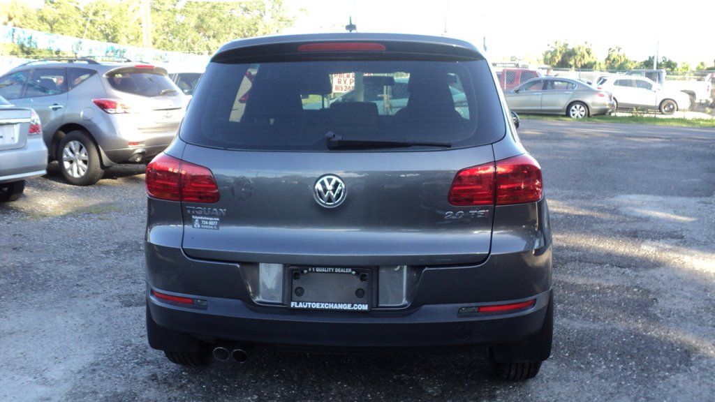 2014 Volkswagen Tiguan S photo