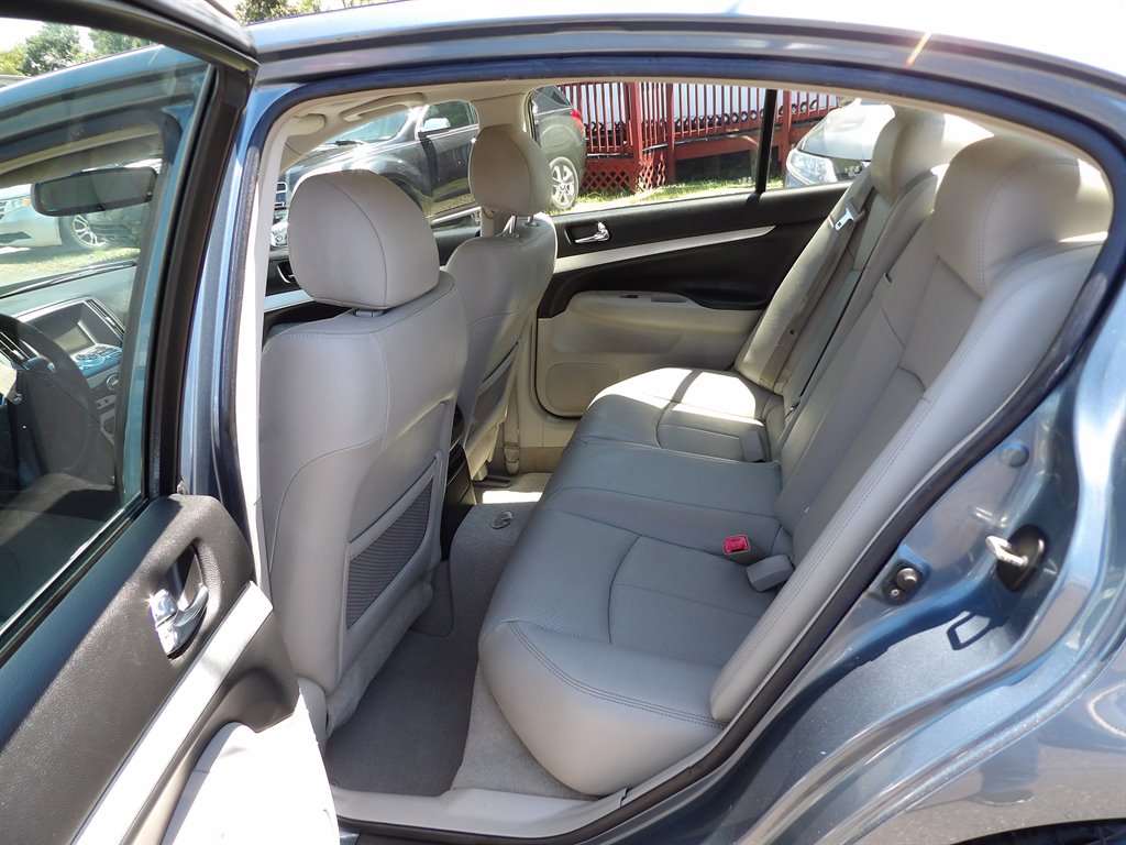 2009 INFINITI G - $8,999