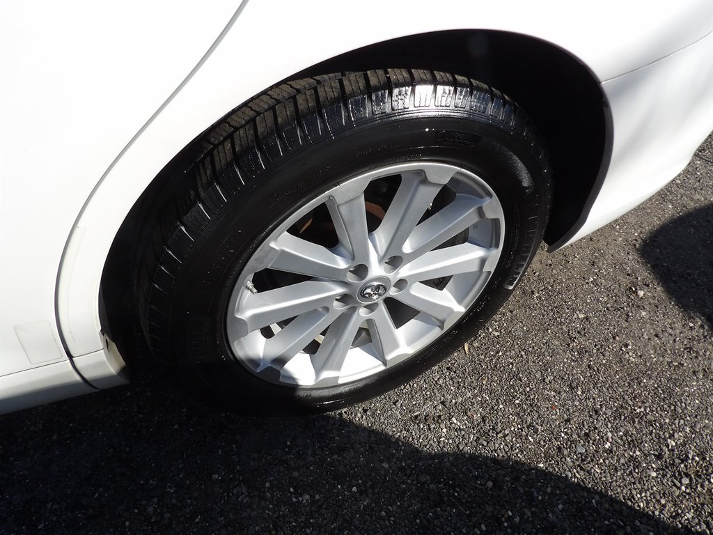 2011 Toyota Venza FWD 4cyl photo