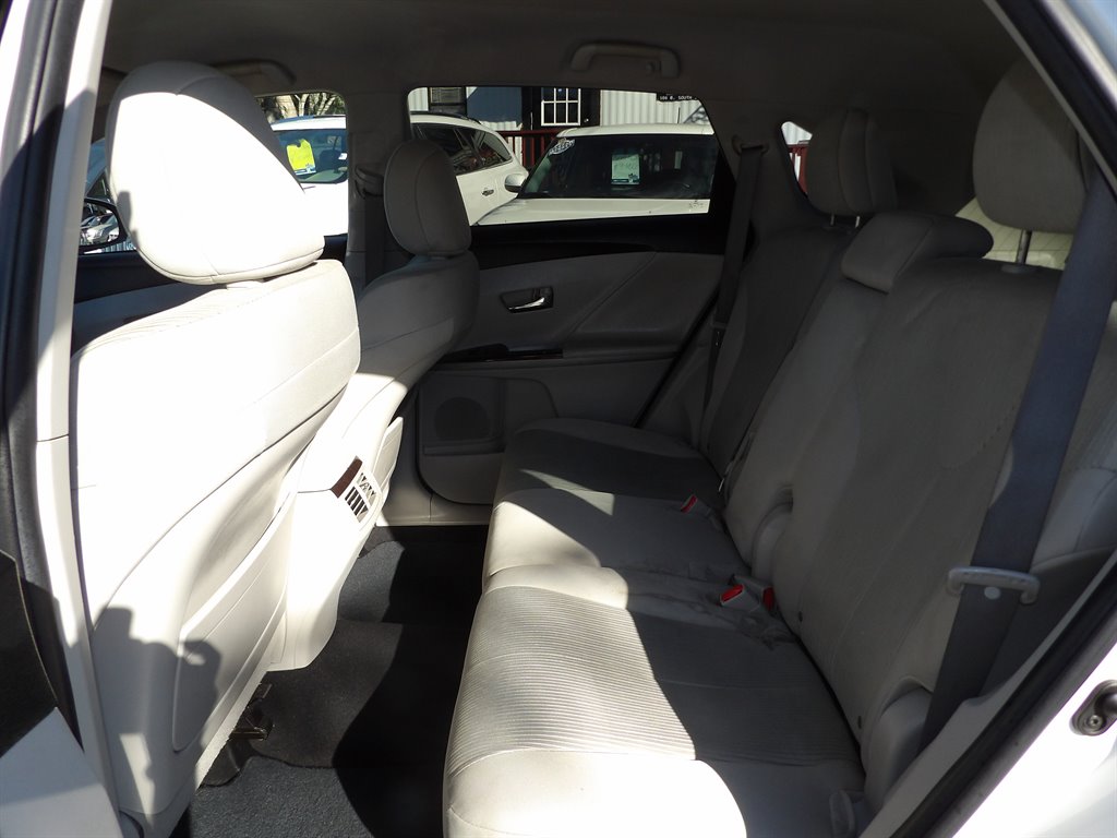 2011 Toyota Venza FWD 4cyl photo