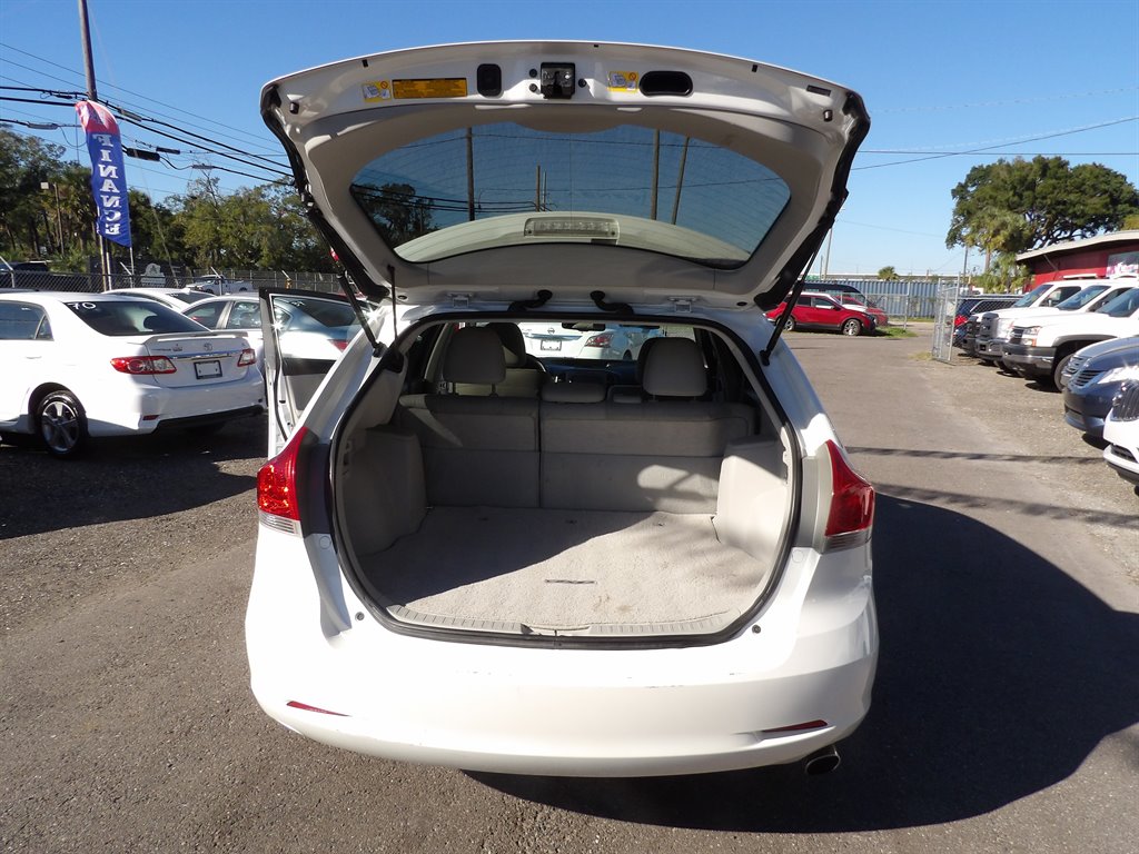 2011 Toyota Venza FWD 4cyl photo