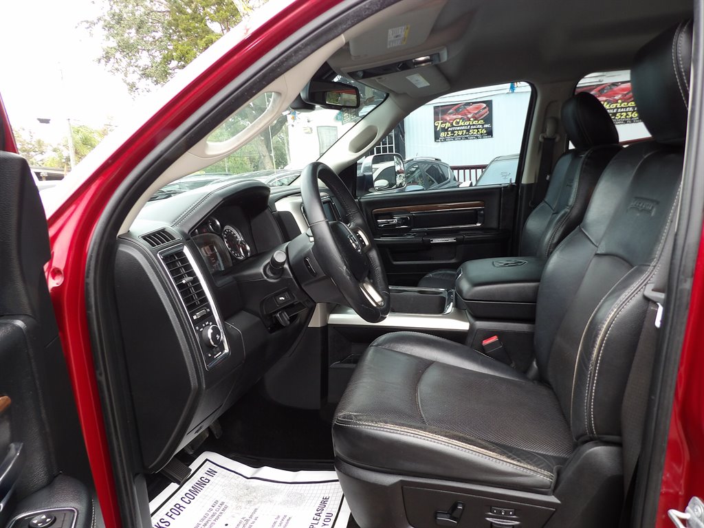 2015 RAM 1500 Laramie photo