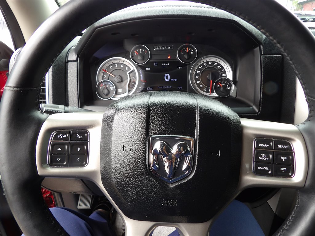 2015 RAM 1500 Laramie photo
