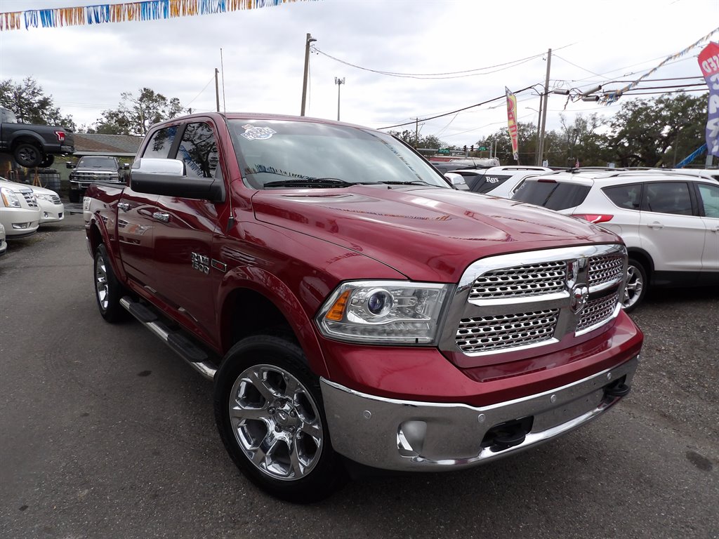 2015 RAM 1500 Laramie photo