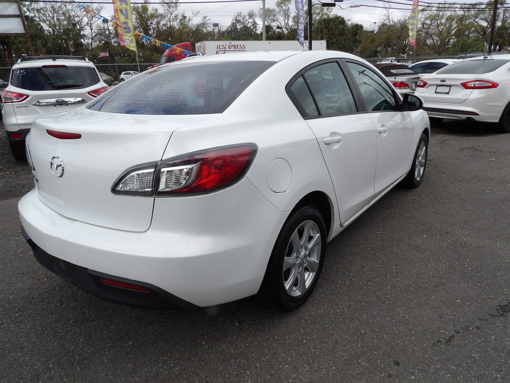 2010 Mazda Mazda3 Touring photo