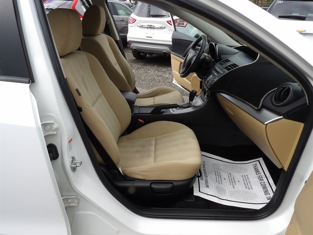2010 Mazda Mazda3 Touring photo