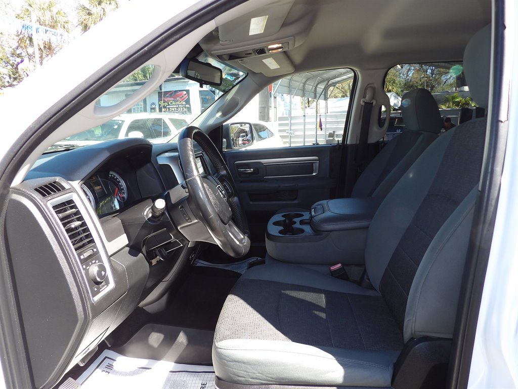 2015 RAM 1500 SLT photo