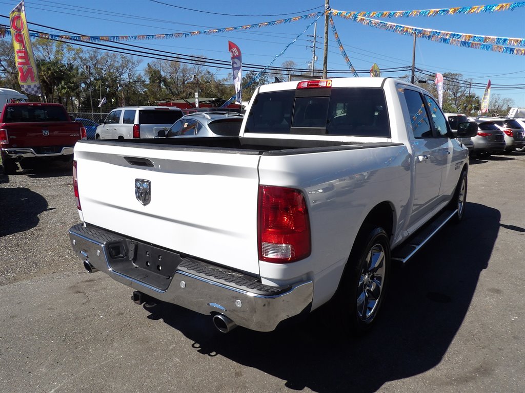 2015 RAM 1500 SLT photo