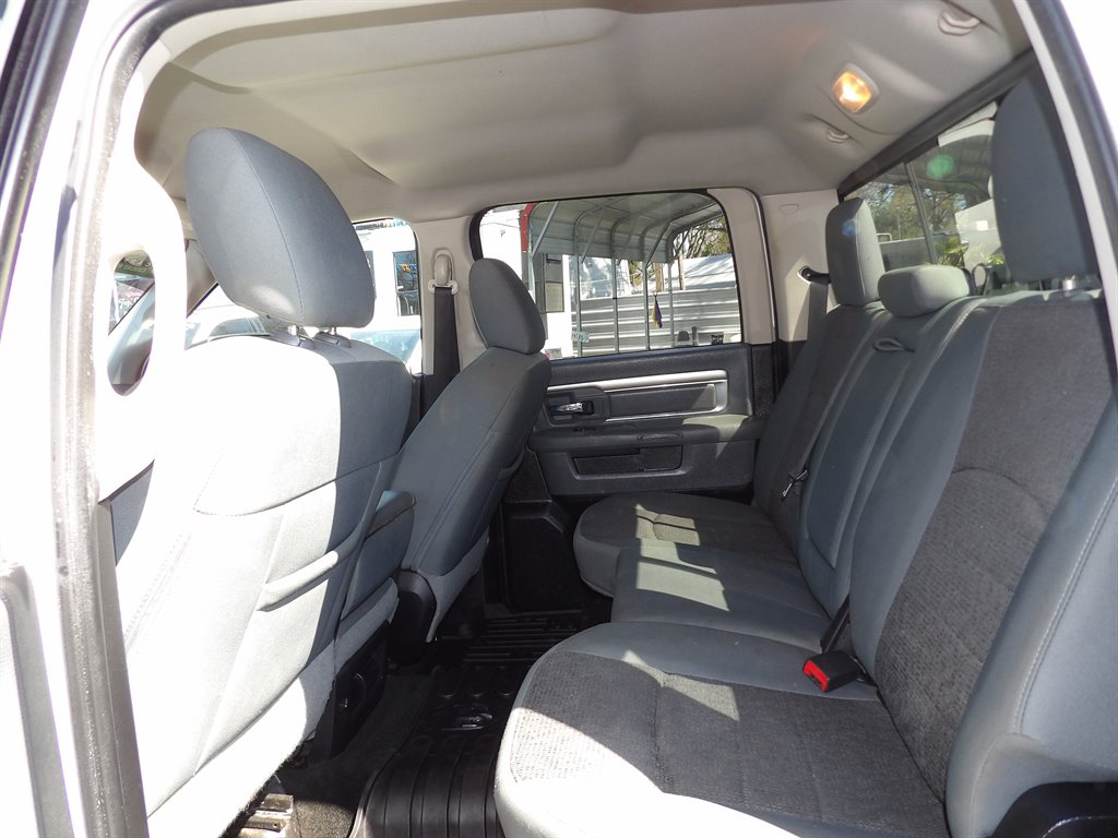 2015 RAM 1500 SLT photo