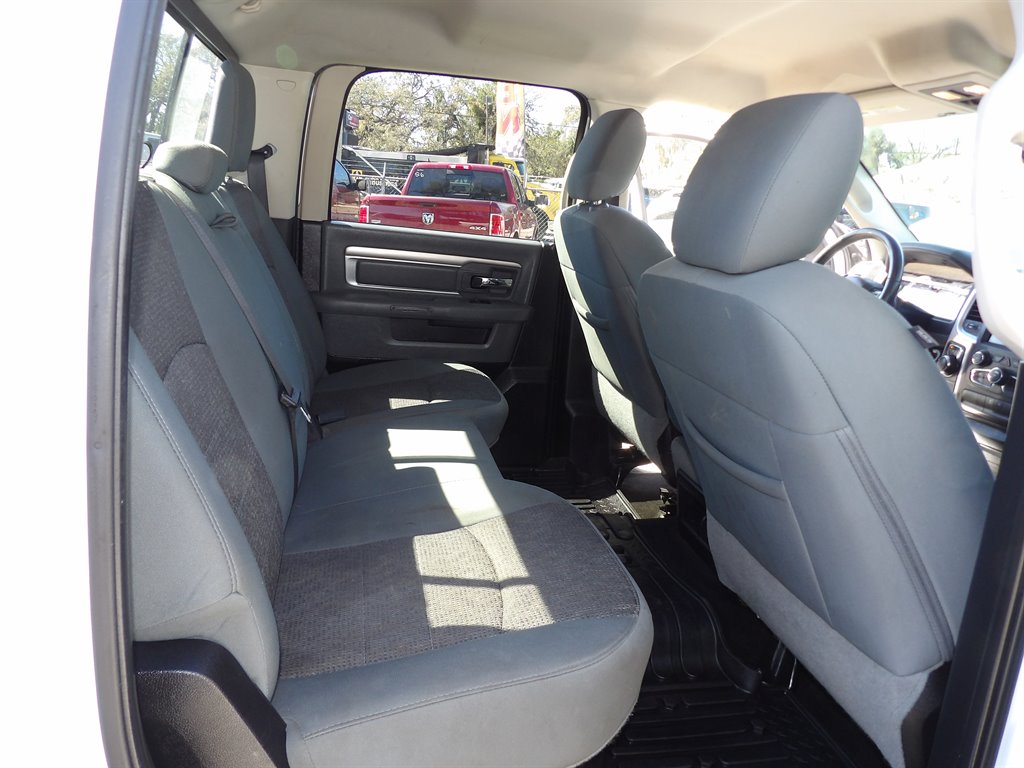 2015 RAM 1500 SLT photo