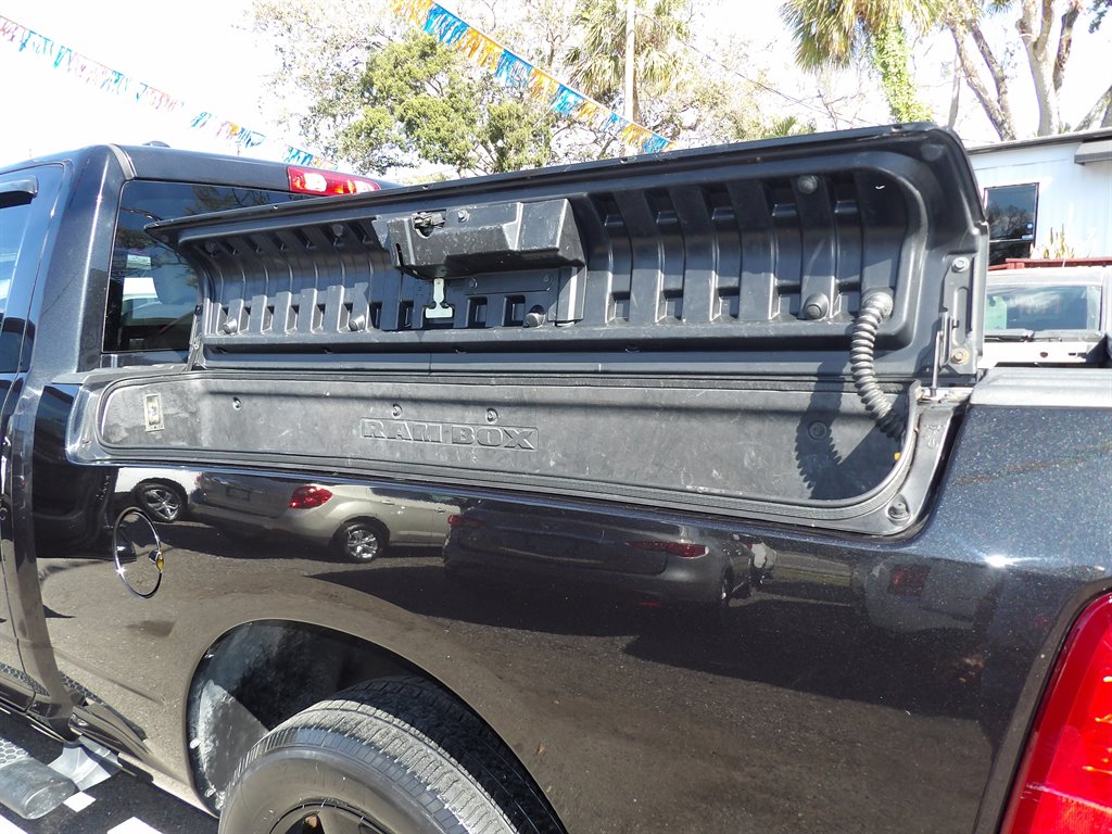 2016 RAM 1500 Tradesman photo