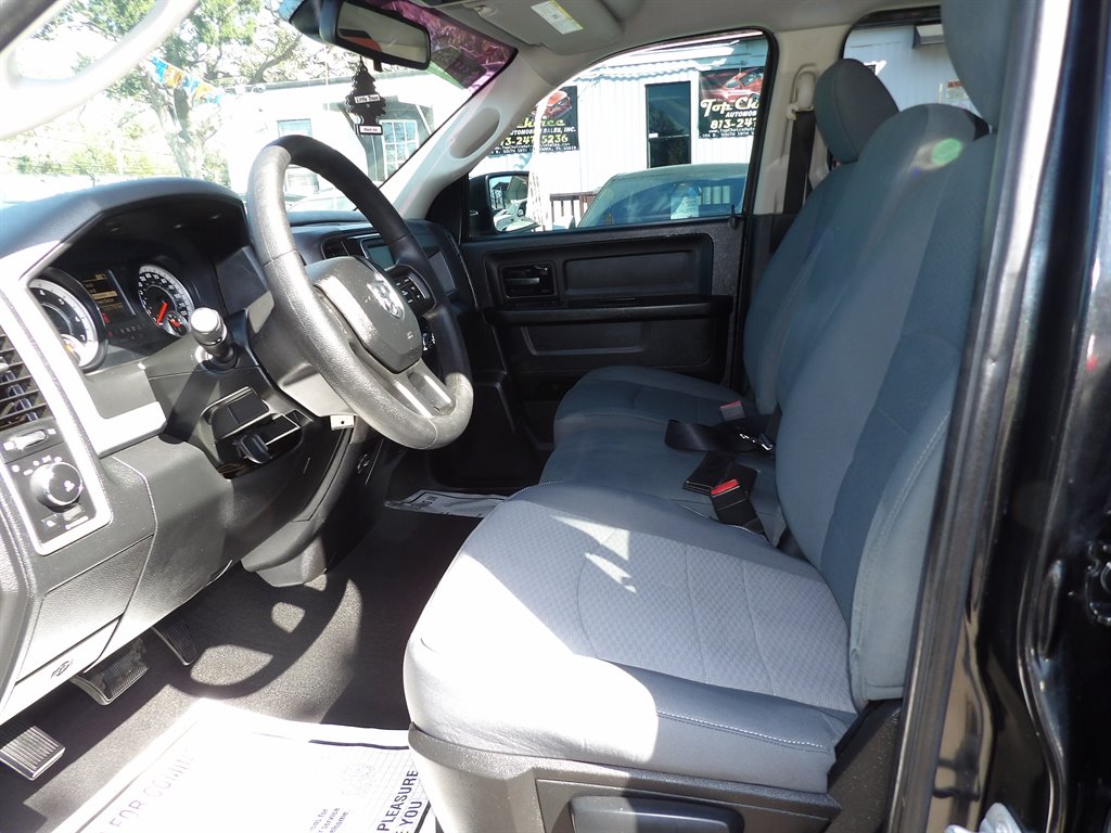 2016 RAM 1500 Tradesman photo