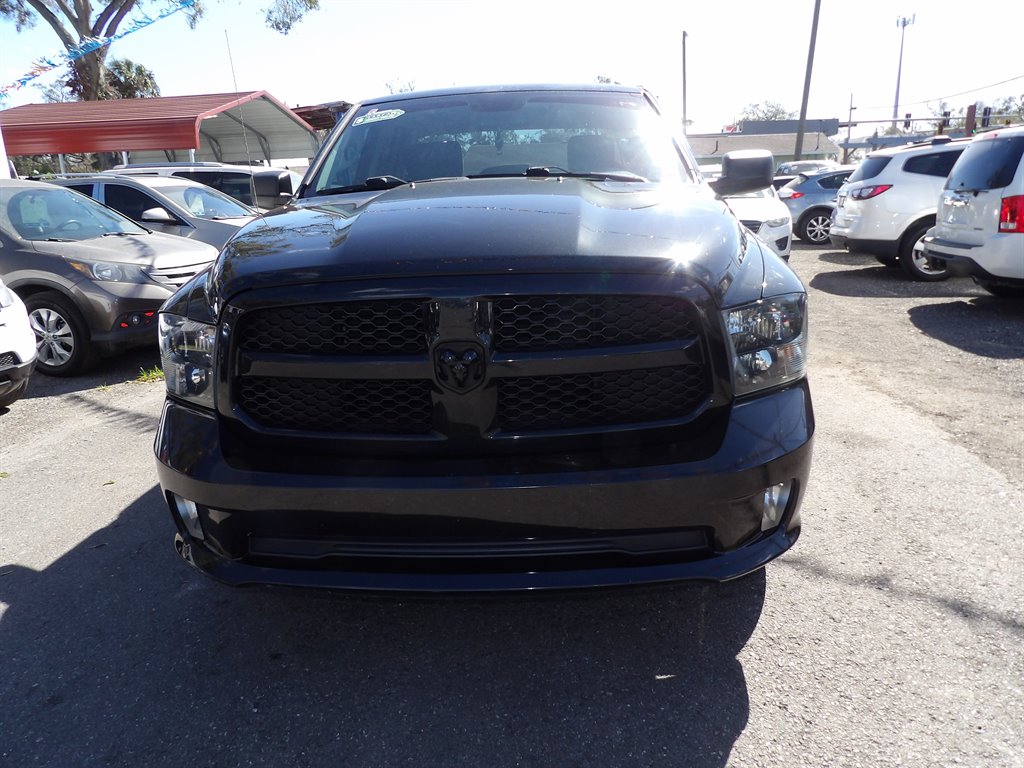 2016 RAM 1500 Tradesman photo