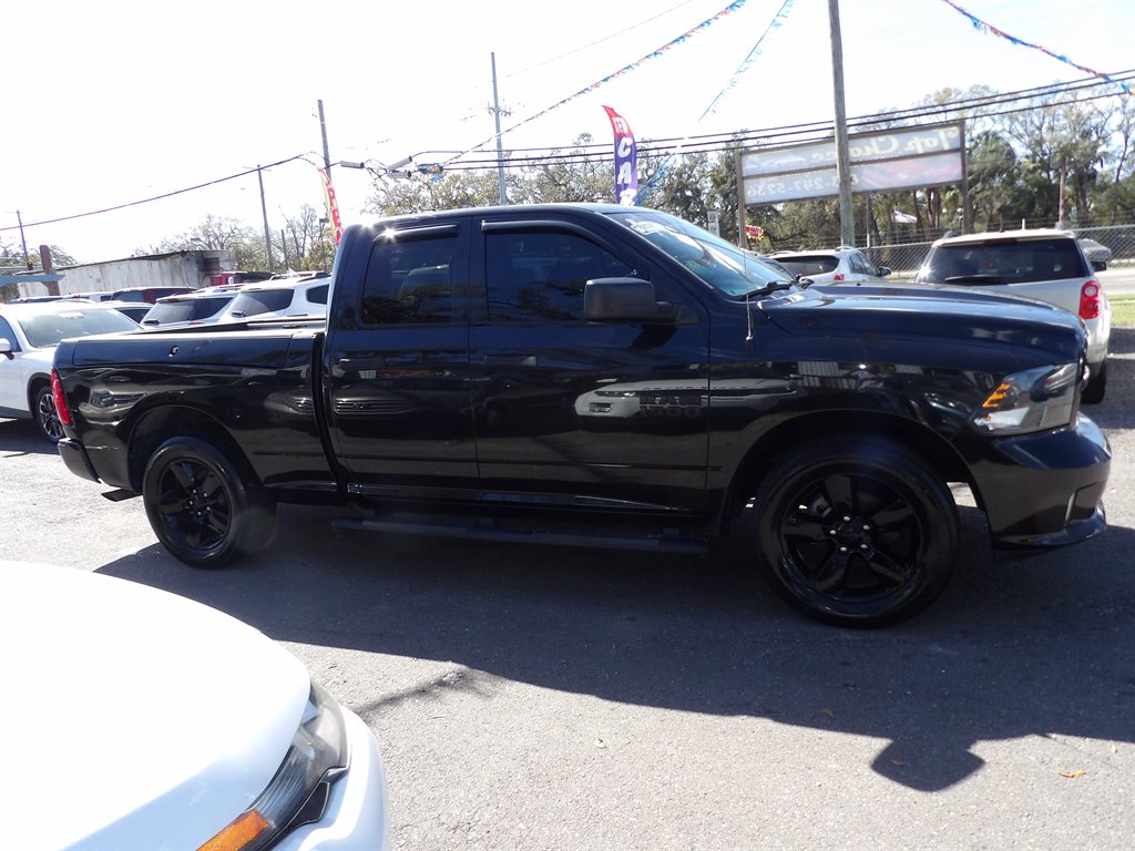 2016 RAM 1500 Tradesman photo