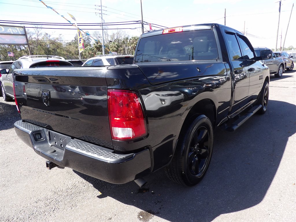 2016 RAM 1500 Tradesman photo