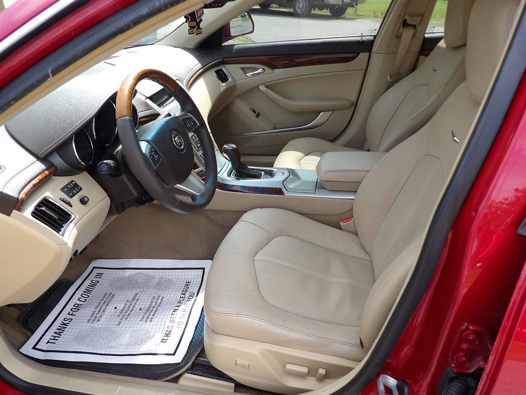 2010 Cadillac CTS 3.0L V6 Luxury photo