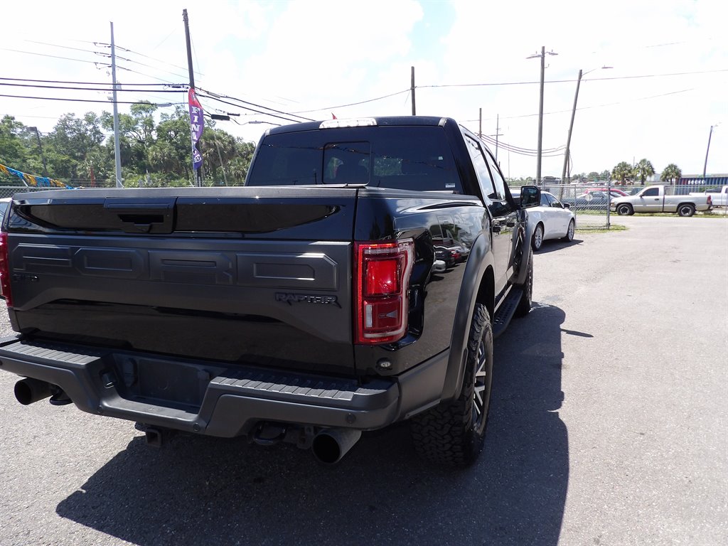 2018 Ford F150 Raptor photo
