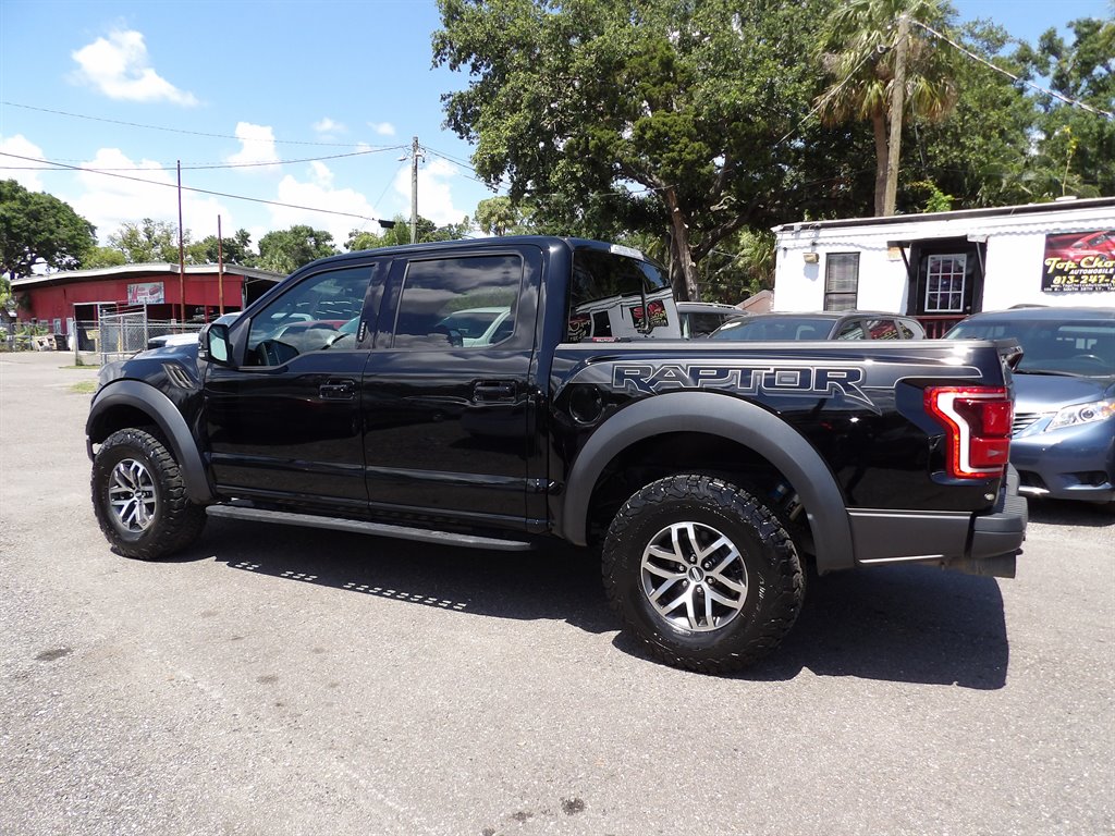 2018 Ford F150 Raptor photo