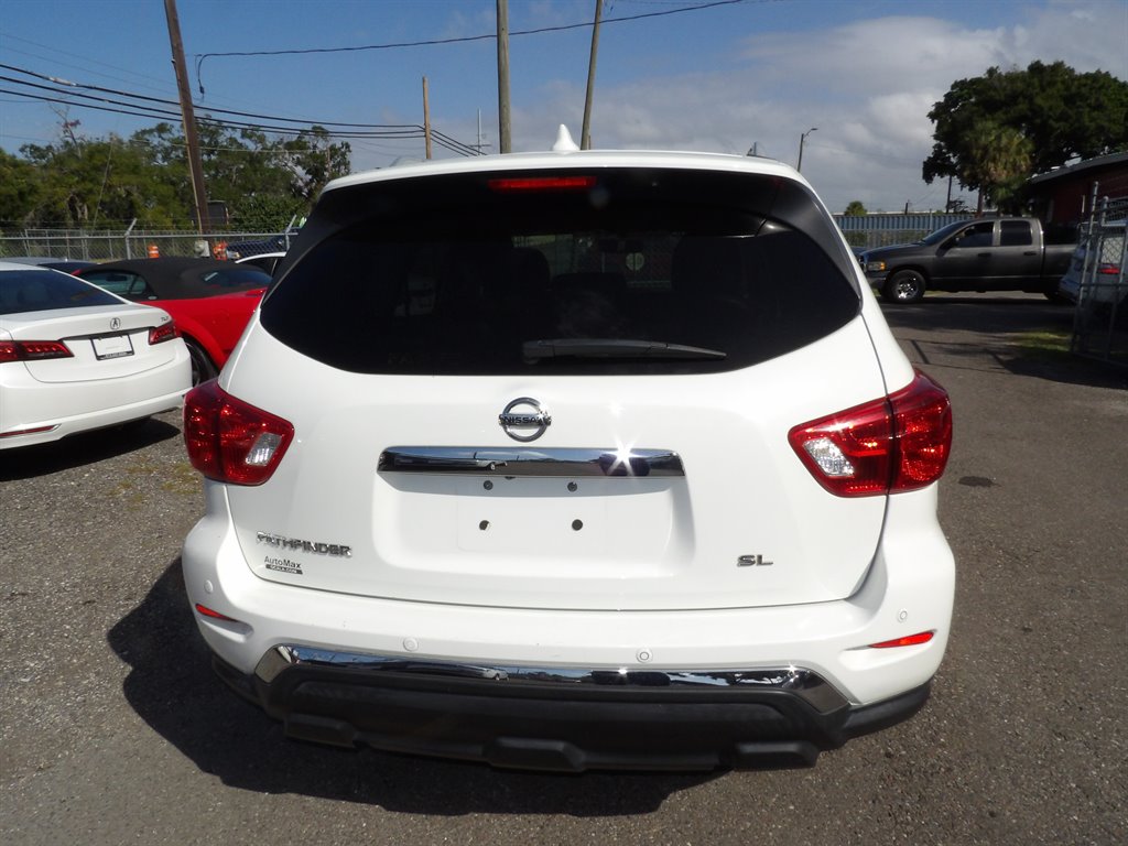 2019 Nissan Pathfinder - $13,900